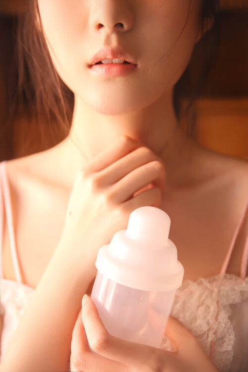 红军签下经验丰富的后卫,增强防线深度,红军后卫小说