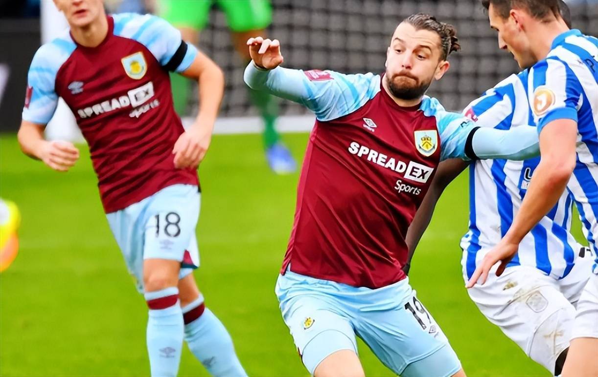 关于b体育下载：英超雷丁的年轻球员培养计划的信息