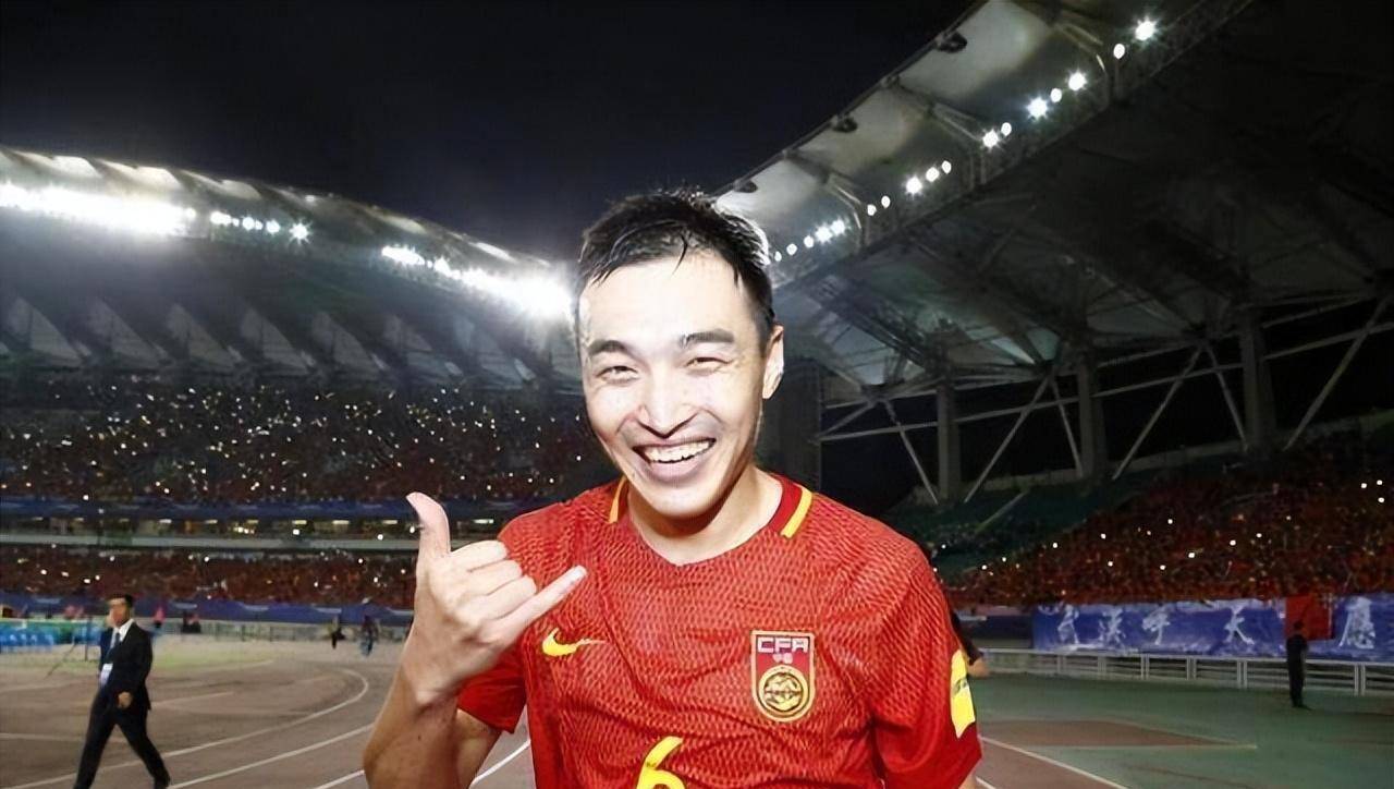 B体育APP:冯潇霆:表示将继续为中国足球贡献力量,帮助年轻球员成长的简单介绍 B体育APP:冯潇霆:表示将继续为中国足球贡献力量,帮助年轻球员成长的简单介绍