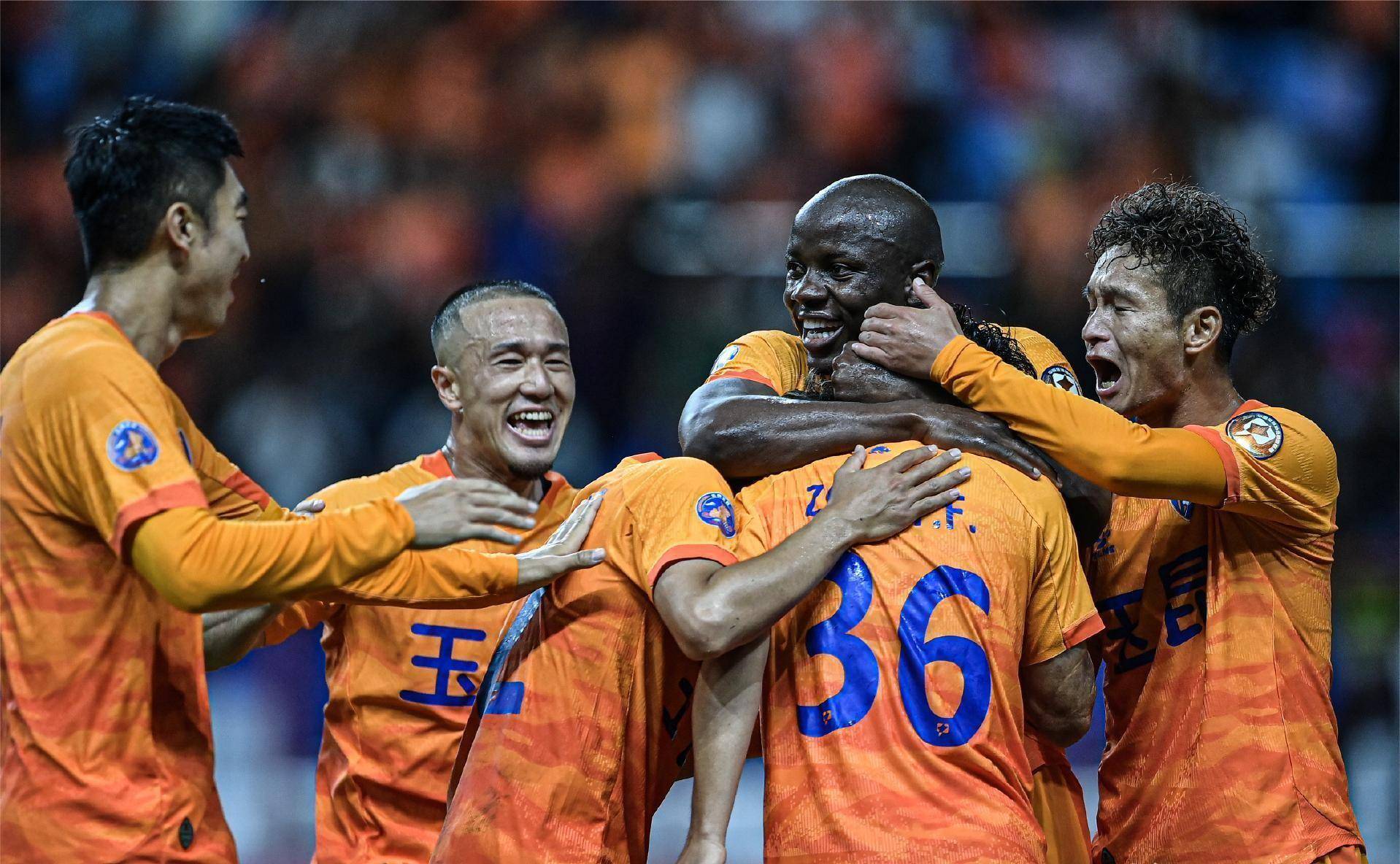 关于B体育APP：中超联赛黑马频出，传统强队面临挑战的信息