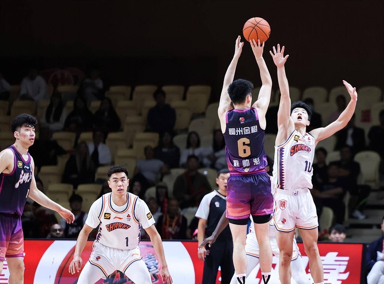 关于B体育官网：篮球主题的绘画创作：用画笔描绘篮球的激情与活力的信息