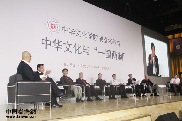 B体育APP:中国足球归化球员的文化适应与社会认同：基于问卷调查与深度访谈的简单介绍