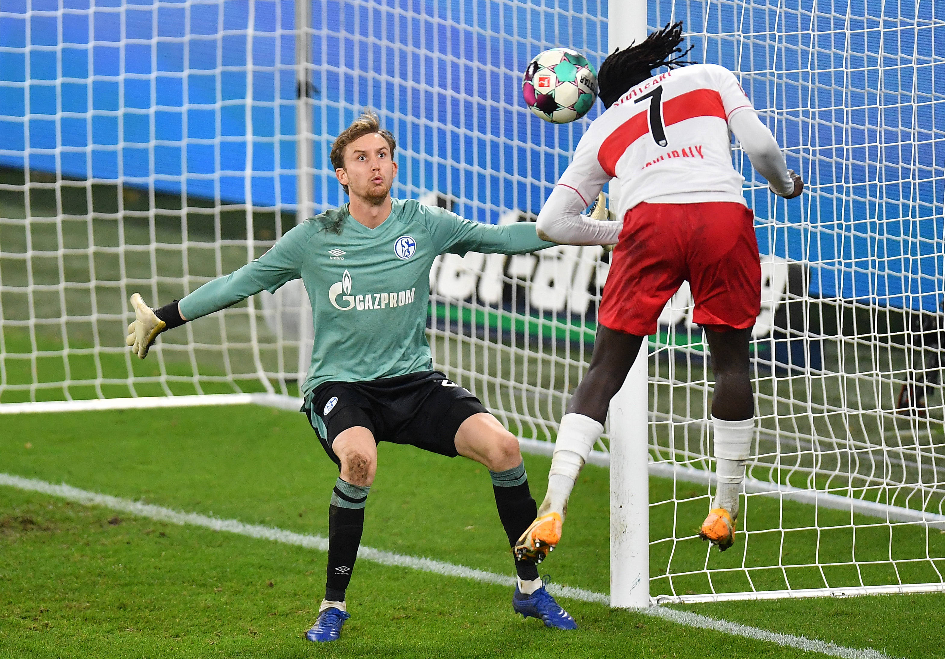 b体育APP-b体育下载：德甲沙尔克04的欧战表现与未来展望的简单介绍