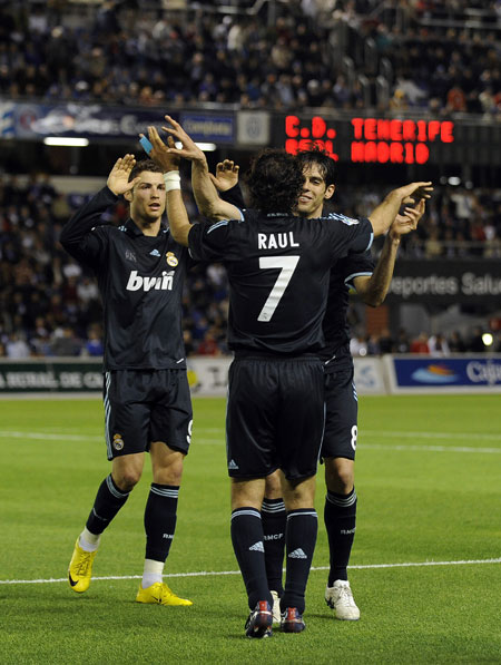 关于b体育下载:西甲特内里费的进攻火力与战术调整的信息 关于b体育下载:西甲特内里费的进攻火力与战术调整的信息